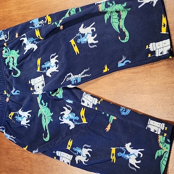 Boys 2T Clothing Bundle - Picture 2 of 6